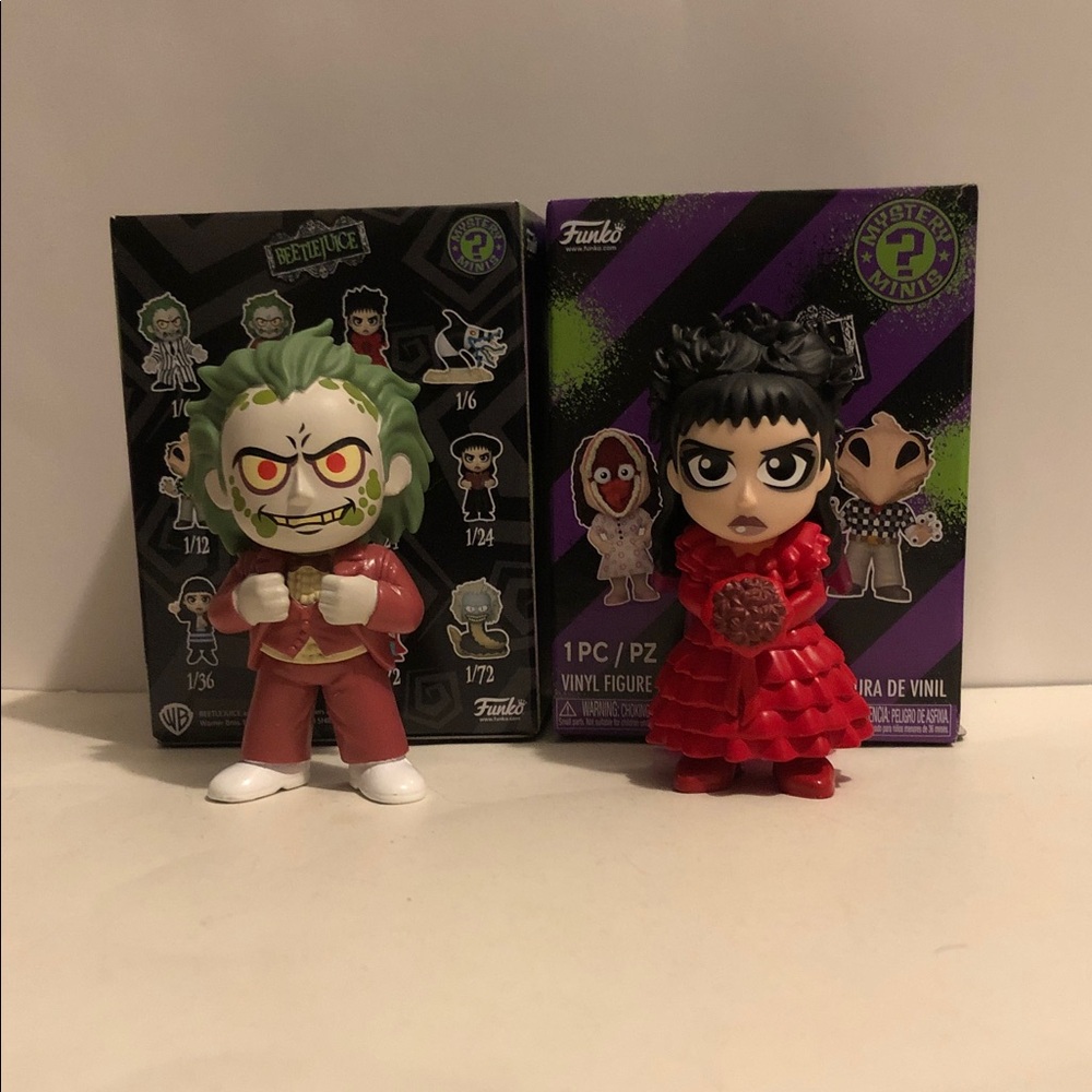 Funko Beetlejuice Mystery Mini figures Beetlejuice and Lydia Deetz Wedding